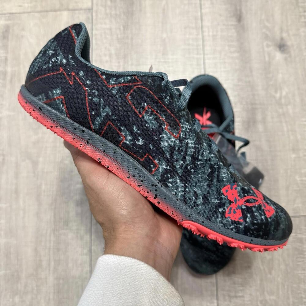 Under Armour Track Cleat Black Gray  Red 3023690-400 Size 10.5 Men